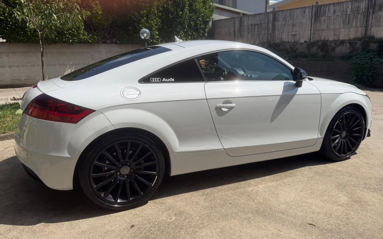 Audi TT Coupé 2.0 TDI quattro