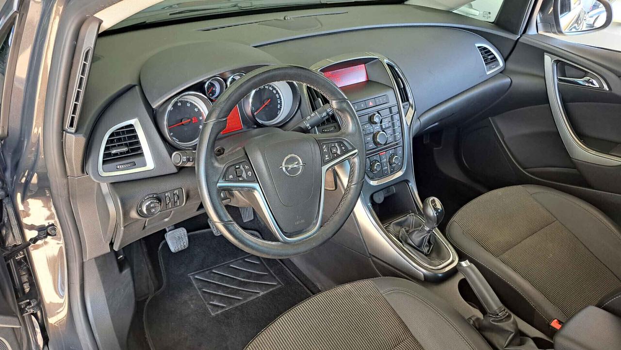 Opel Astra 1.4 Benzina 120CV Cosmo