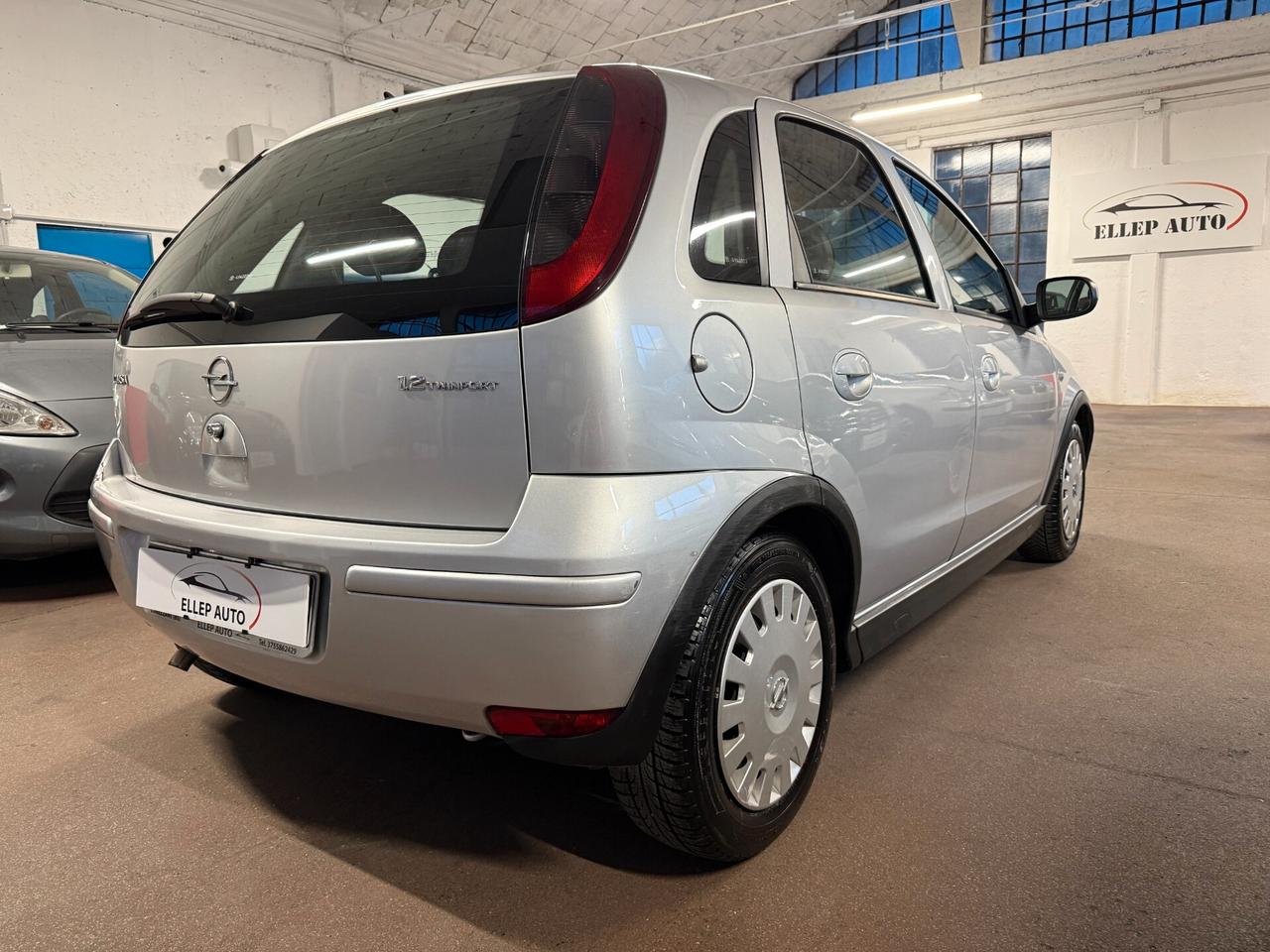 Opel Corsa 1.2i 16V cat 5 porte Club