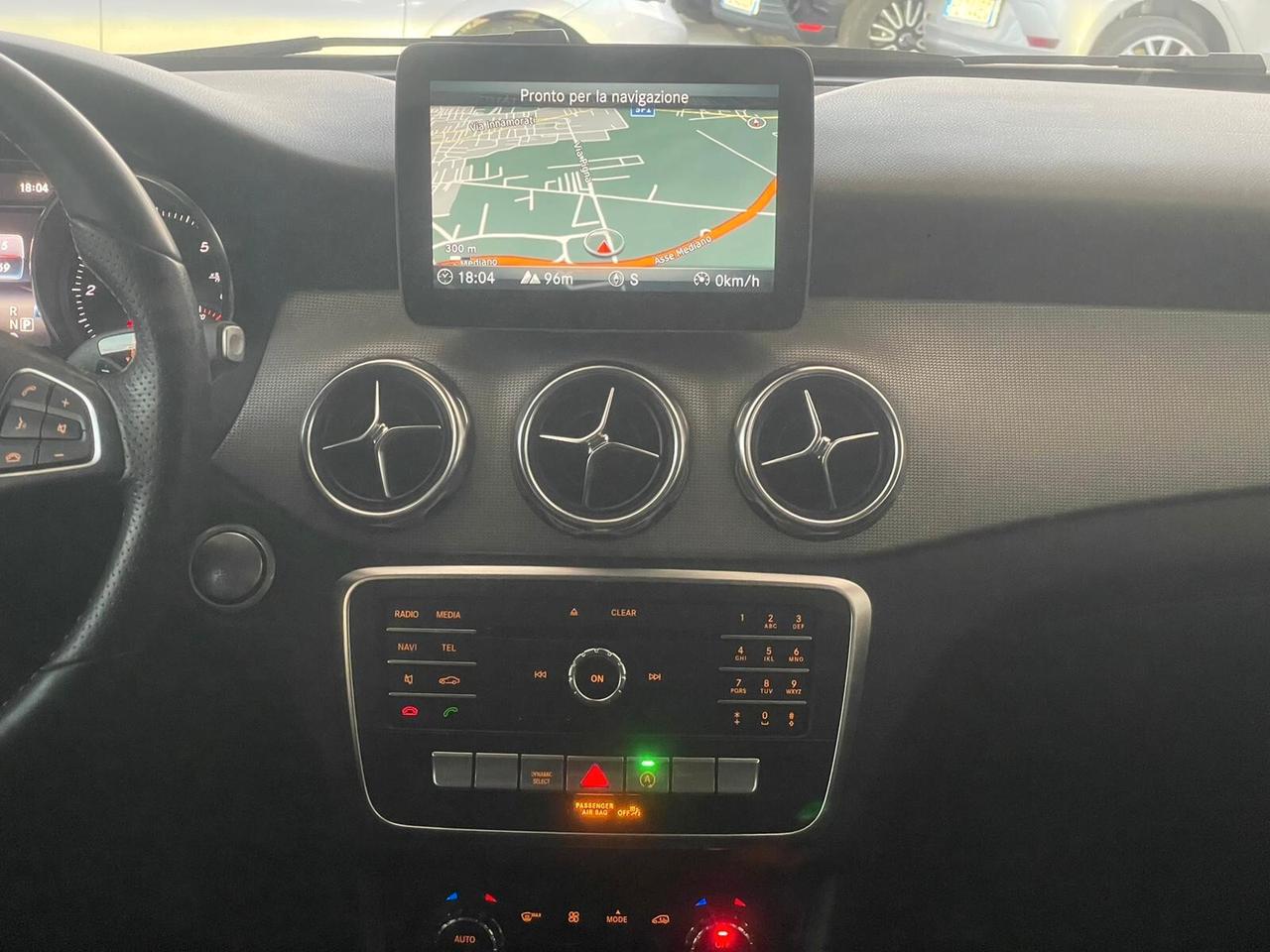 Mercedes-benz GLA 200 d Automatic Premium