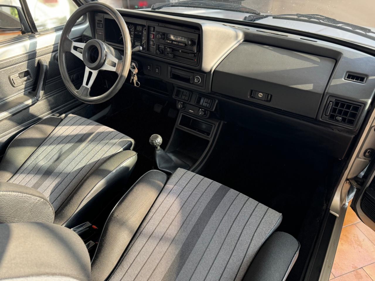 Volkswagen Golf GTI 1 serie - Versione Pirelli - Pari al nuovo