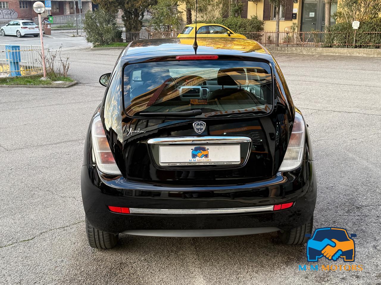 Lancia Ypsilon 3 Porte Ypsilon 1.2 8v Unyca