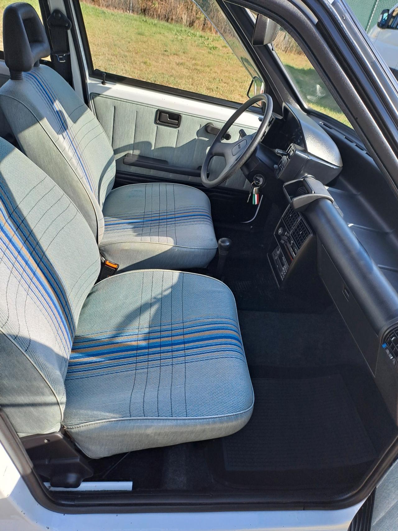 FIAT UNO STING 9.0 Benzina