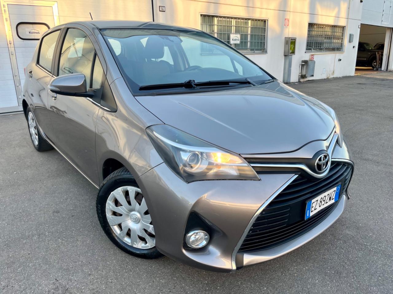 Toyota Yaris 1.0benz 2015 118.000km euro6 per neopatentati