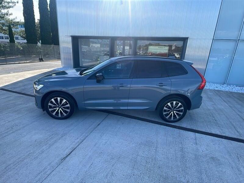 Volvo XC60 B4 D AWD automatico Plus Dark