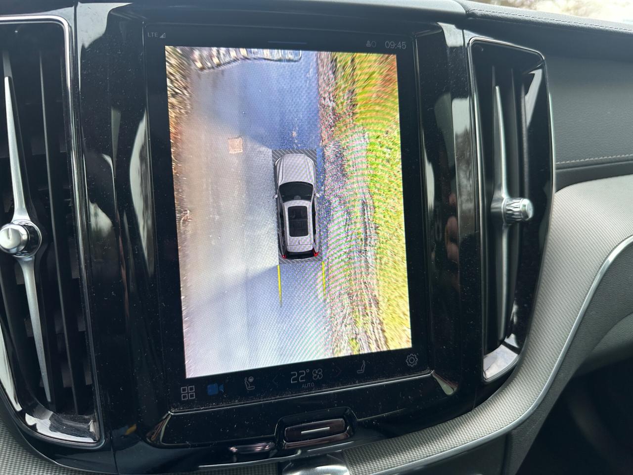 Volvo XC 60 T6 Plug-in hybrid Ultra Dark - 2025