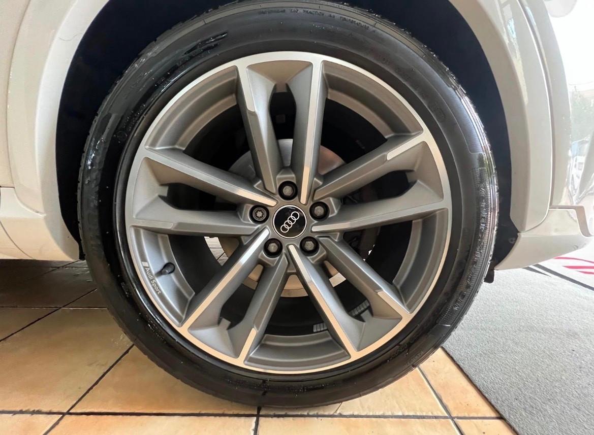 Audi Q3 2.0 TDI 150 CV Sport