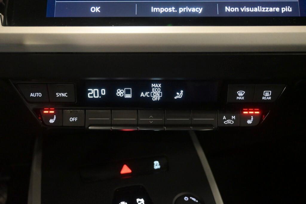 AUDI Q4 40 E-TRON 204CV AUTOMATIC BUSINESS ADVANCED ( FARI LED - VIRTUAL COCKPIT - ADAPTIVE CRUISE - NAVI - MIRROR - PDC - TELECAMERA POST. - CERCHI 19 )