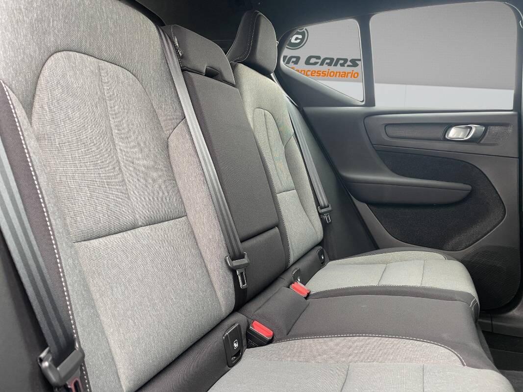 Volvo XC40 1.5 t4 recharge phev con CarPlay