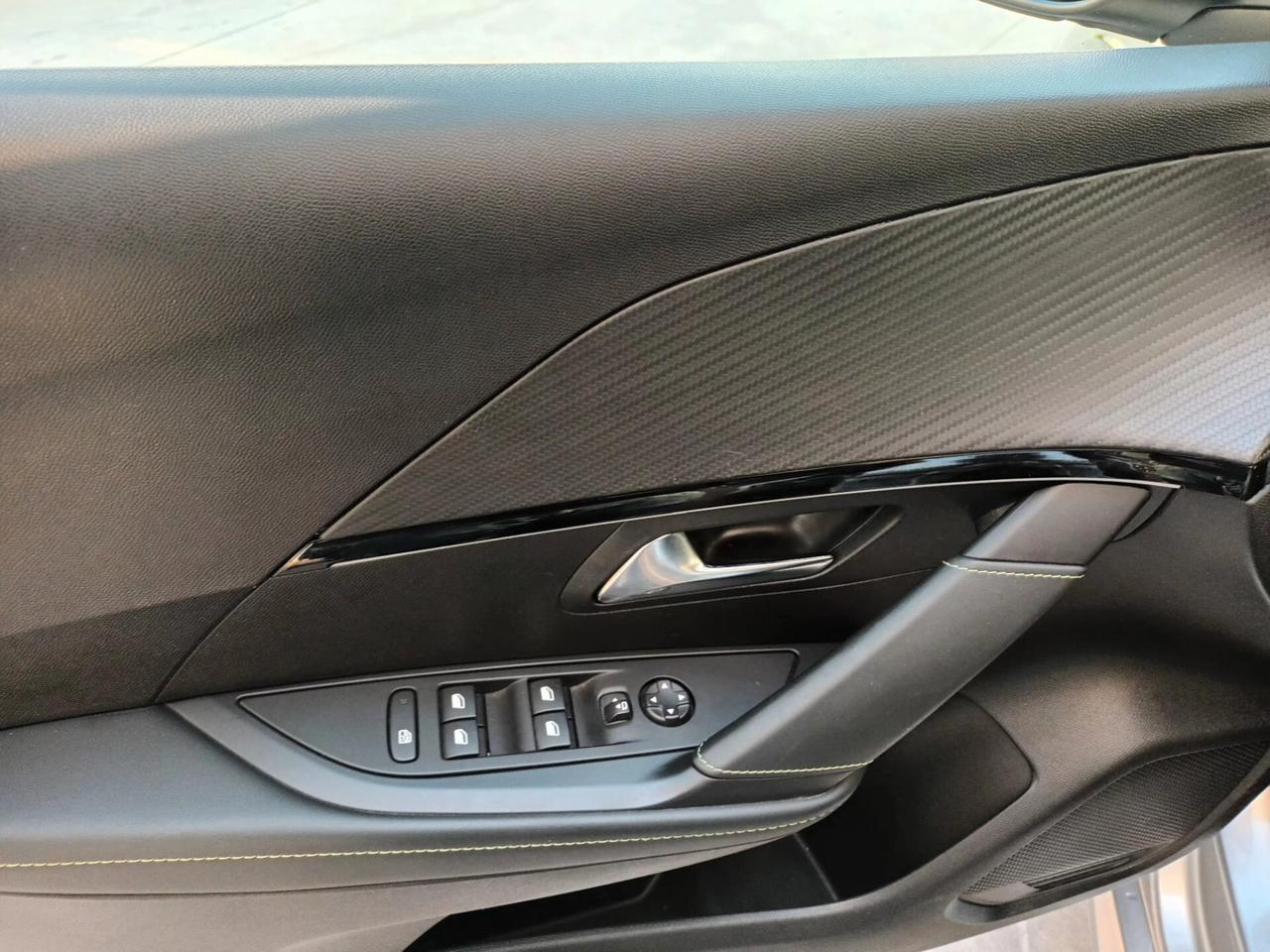 Peugeot 208 GT 1.2 PureTech 100CV Stop&Start 5 porte