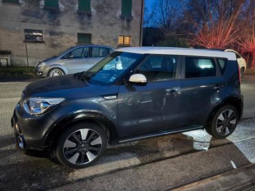 Kia Soul 1.6 crdi 16v Your Soul AUTOMATICO OK NEOPATENTATO