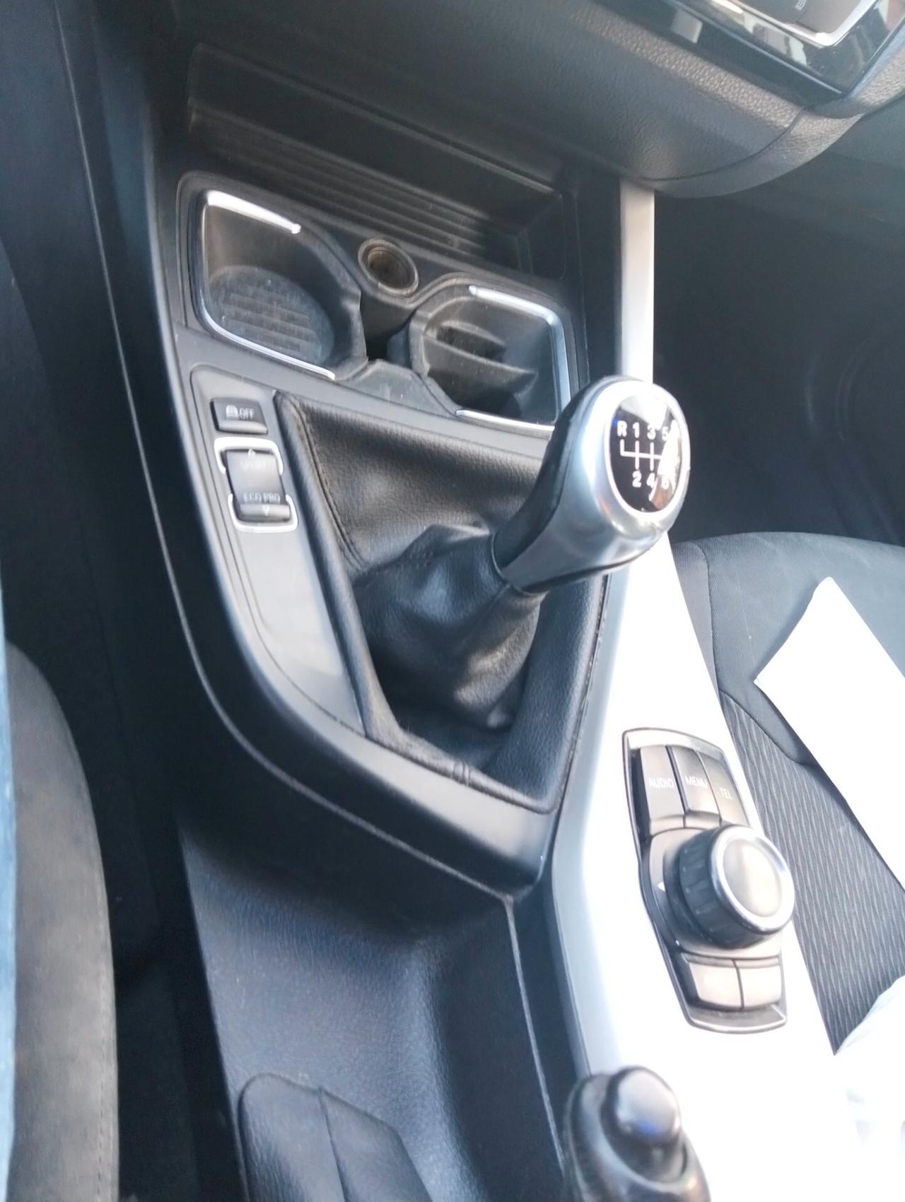 Bmw 118 118d 5p. Urban