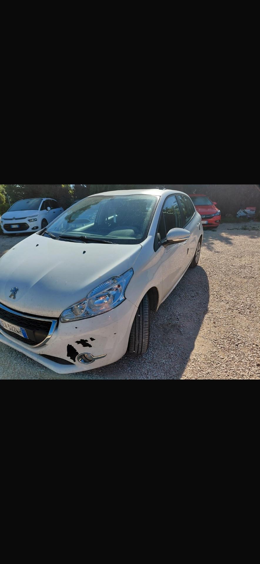 Peugeot 208 1.4 HDi 68 CV 5 porte Access