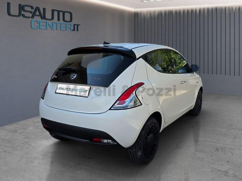 Lancia Ypsilon Ypsilon 1.0 FireFly 5 porte S&S Hybrid Silver