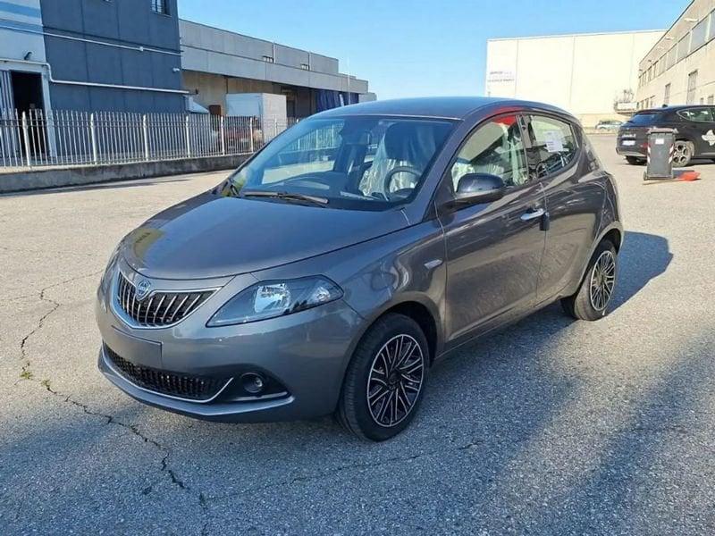 Lancia Ypsilon 1.0 firefly hybrid Gold s&s 70cv