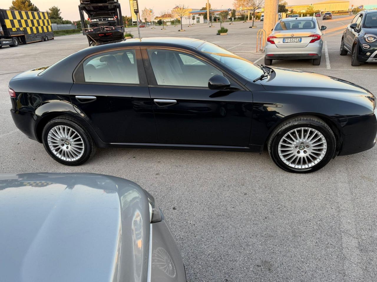 Alfa Romeo 159 1.9 JTDm 16V Exclusive
