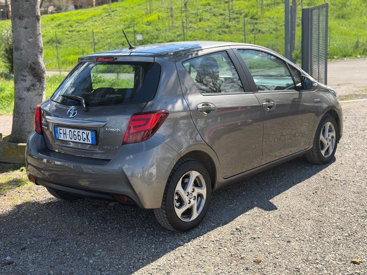 Toyota Yaris 1.5 Hybrid 5 porte Active