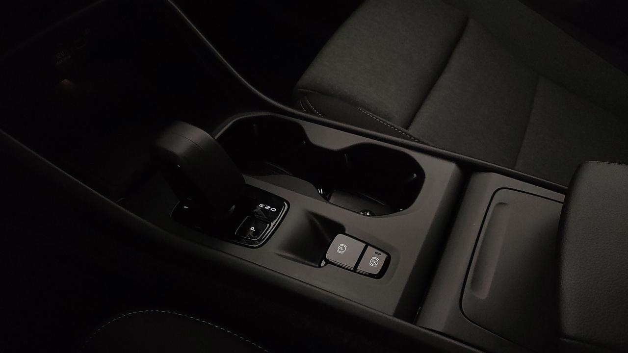 VOLVO XC40 2.0 b3 Core auto