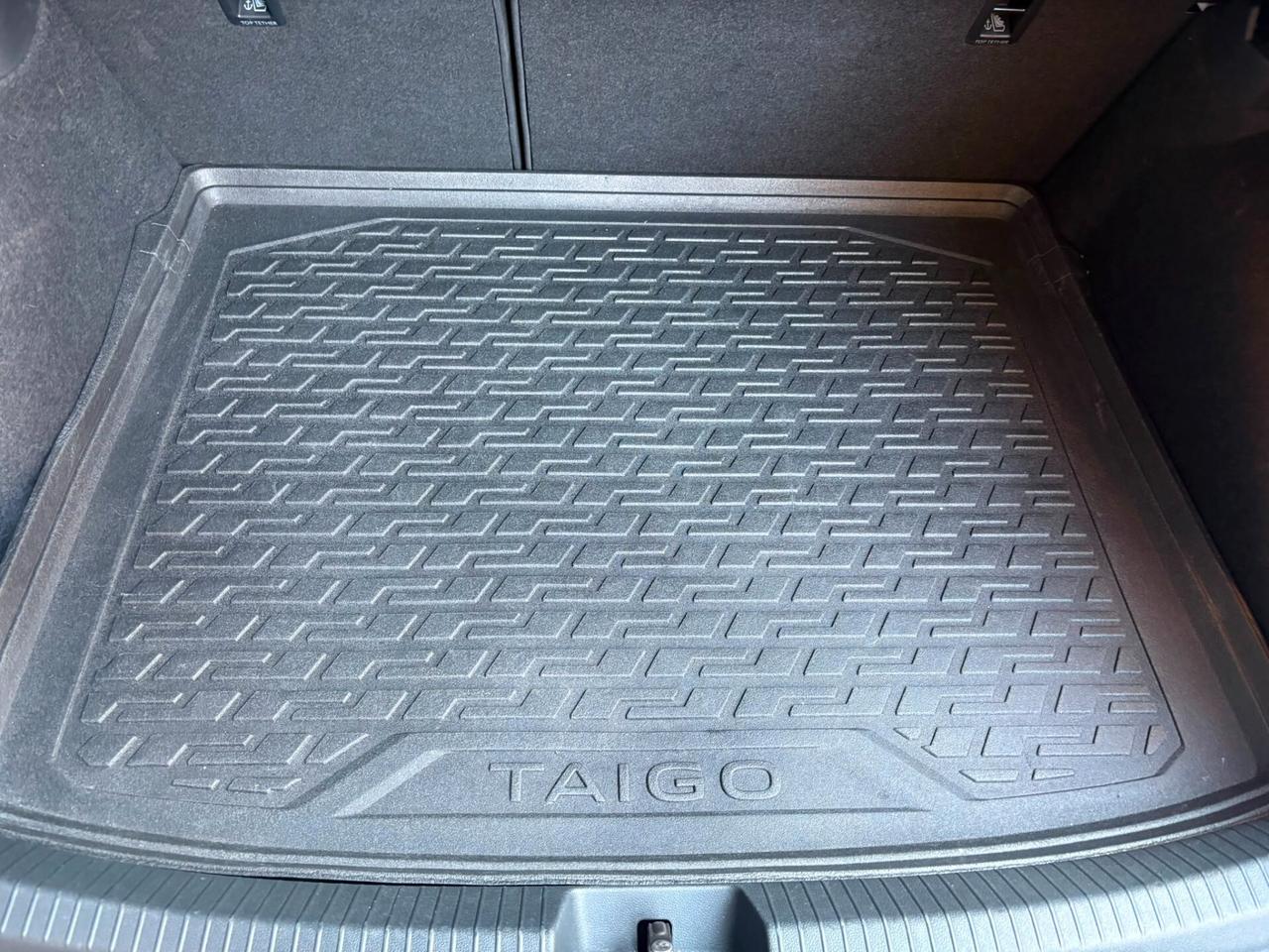 Volkswagen Taigo 1.0 TSI 110 CV R-Line + TETTO