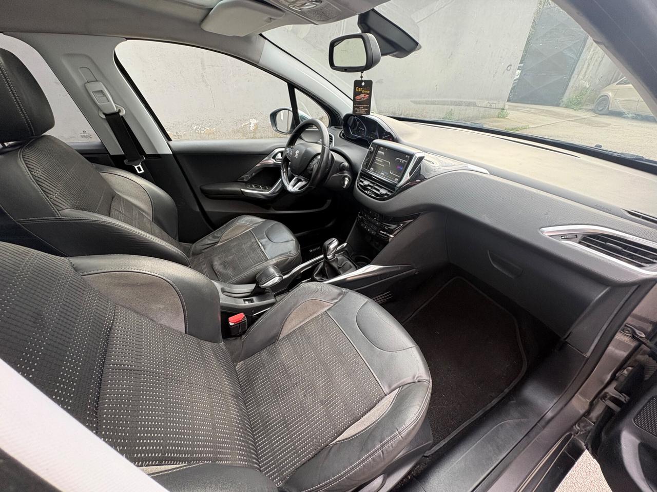 Peugeot 2008 1.6 HDI 92cv carrozzeria GRAFFIATA