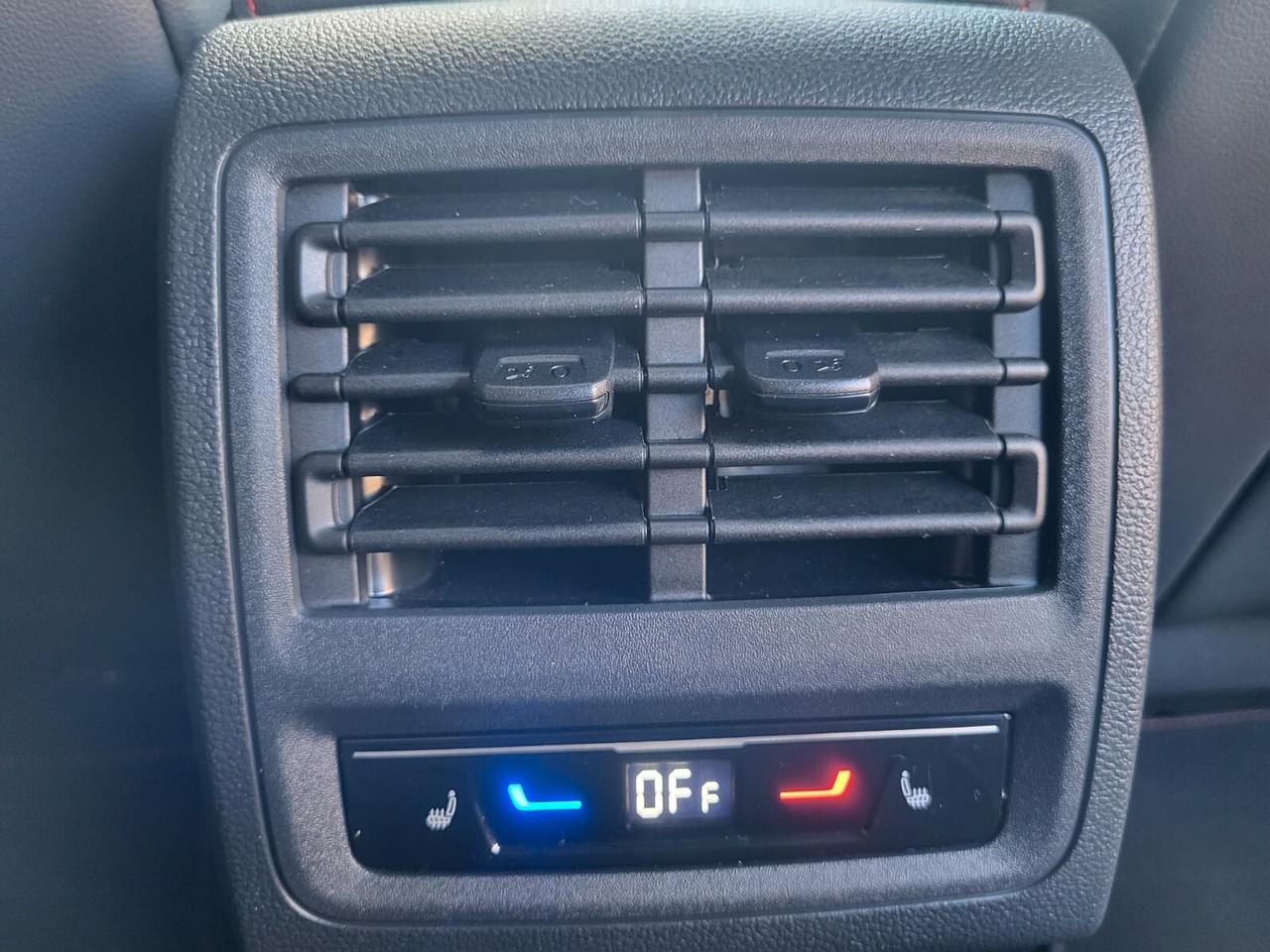 Volkswagen Golf GTI 2.0 DSG 245 CV/PELLE VIENNA / TETTO APRIBILE / FARI IQ...