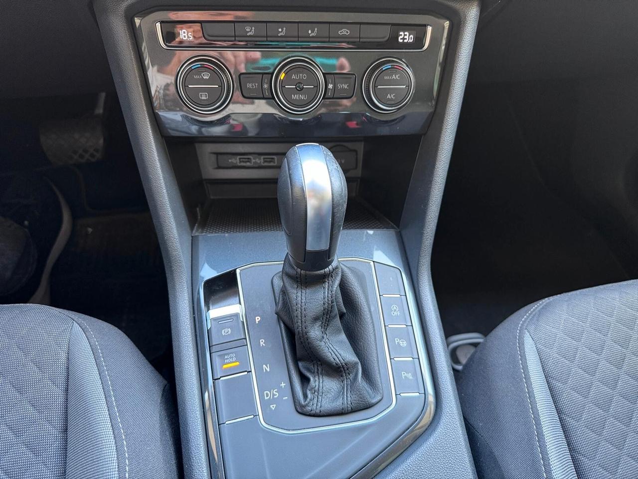Volkswagen Tiguan 2.0 TDI SCR DSG Business BlueMotion Technology