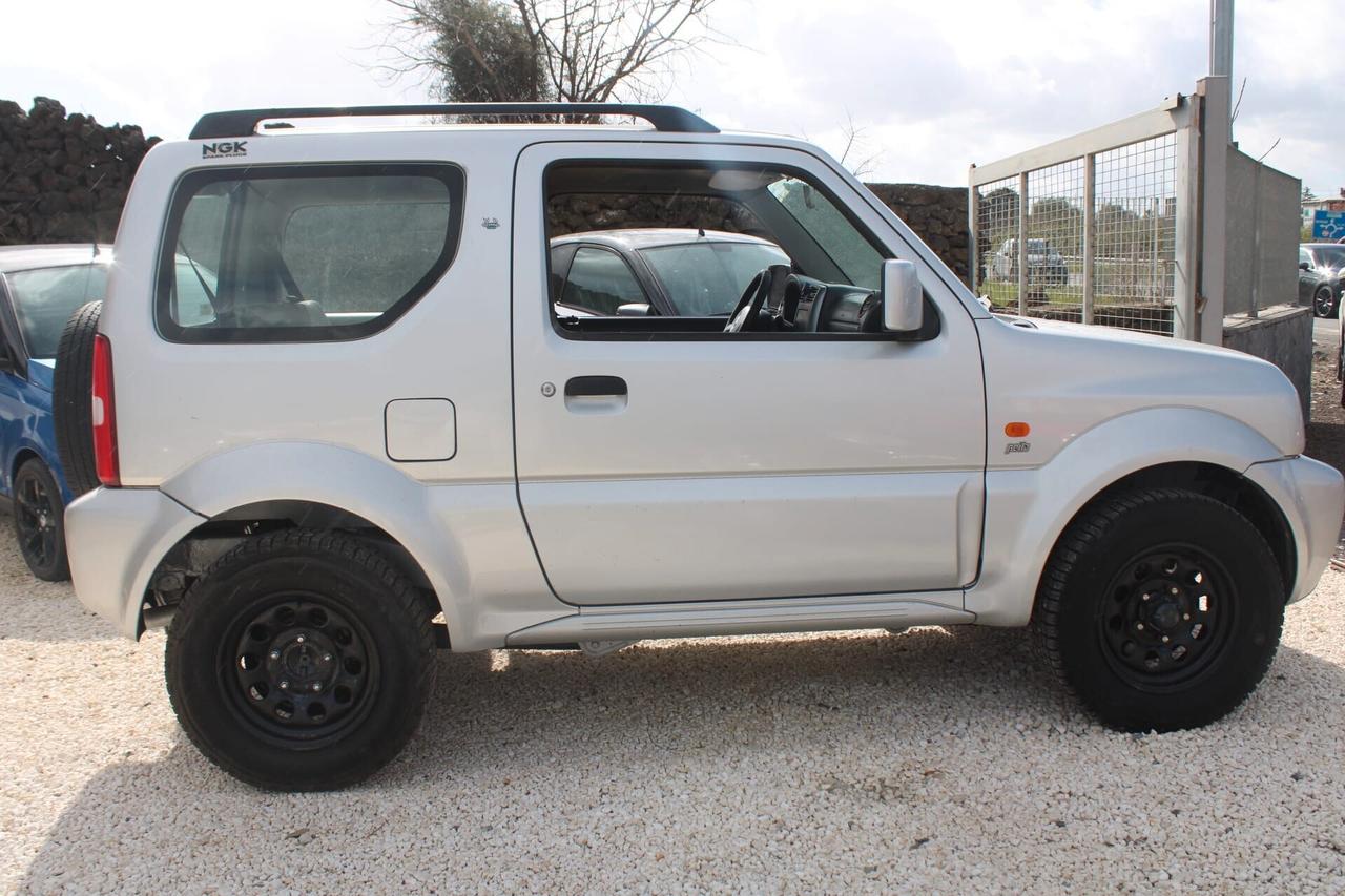 Suzuki Jimny 1.3i 16V cat 4WD Special