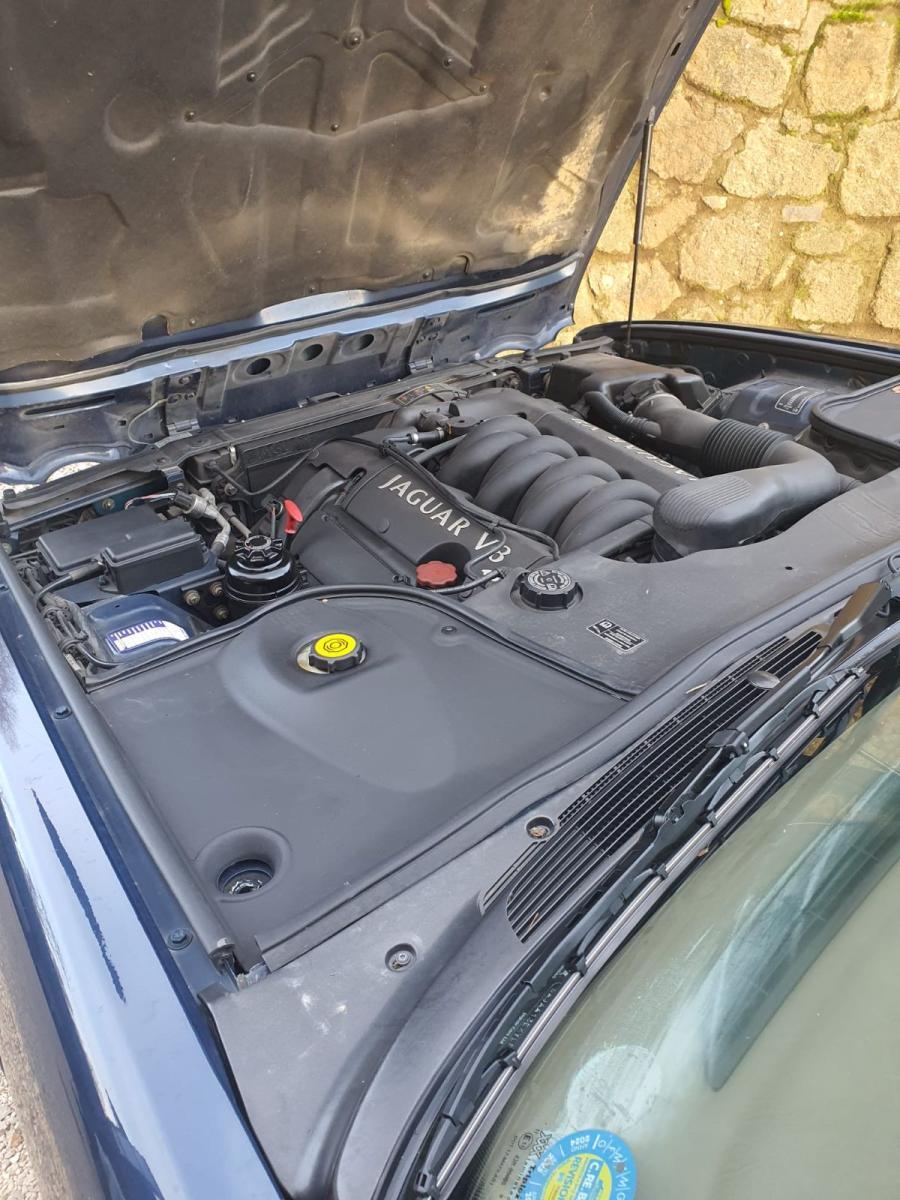 JAGUAR XJ 4.0 Sovereing