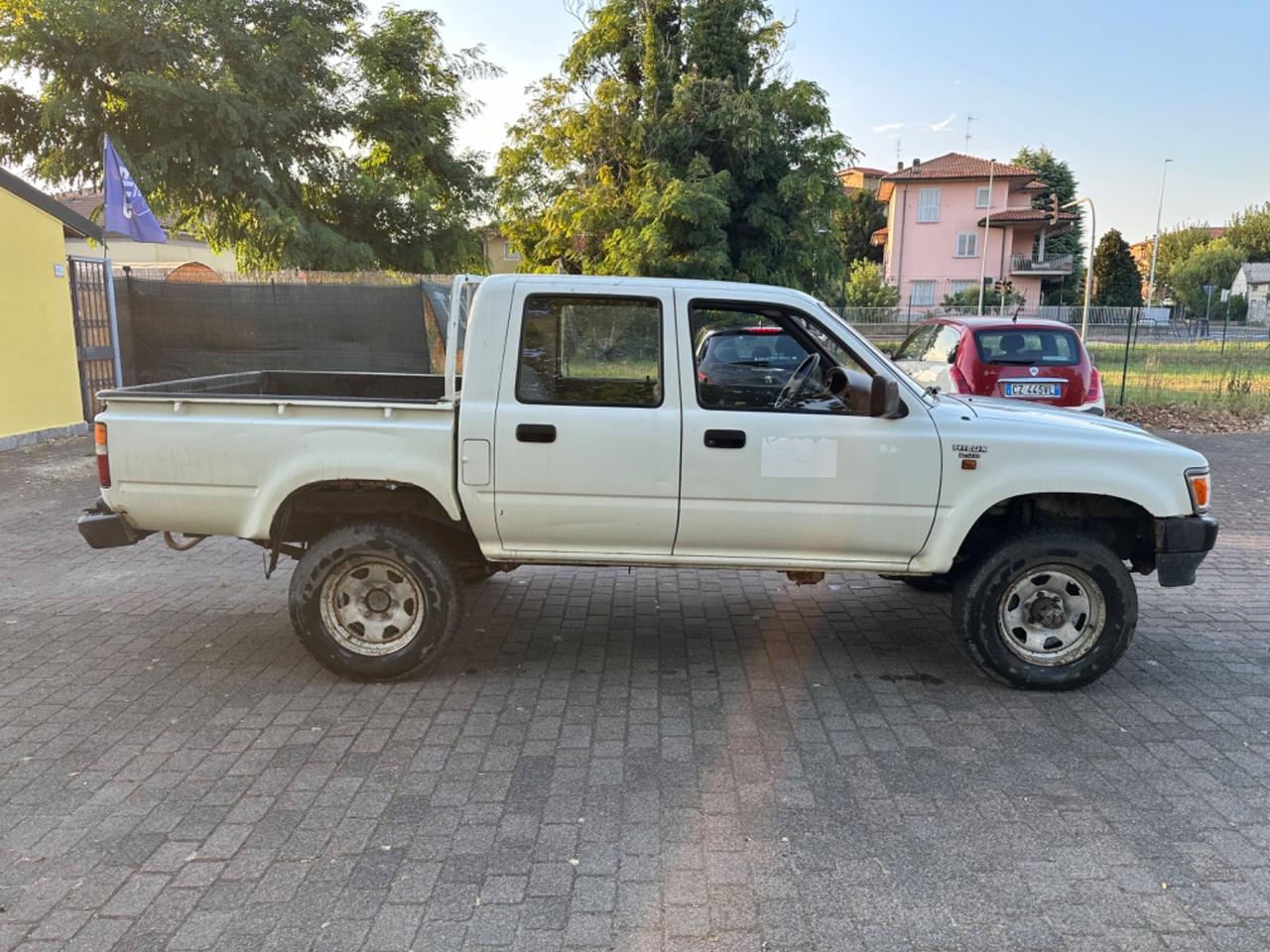 TOYOTA HILUX 4x4