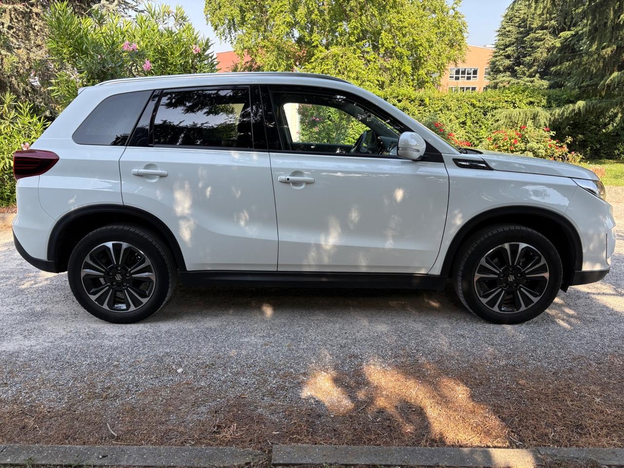 SUZUKI Vitara 1.5 Hybrid Starview auto TETTUCCIO PANORAMICO