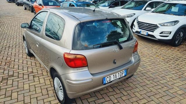 TOYOTA Yaris 1.0i 16V cat 3 porte