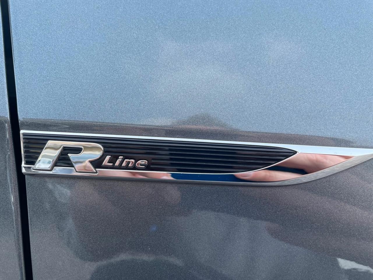 Volkswagen Golf 1.5 TSI ACT DSG 5p. Sport R-LINE