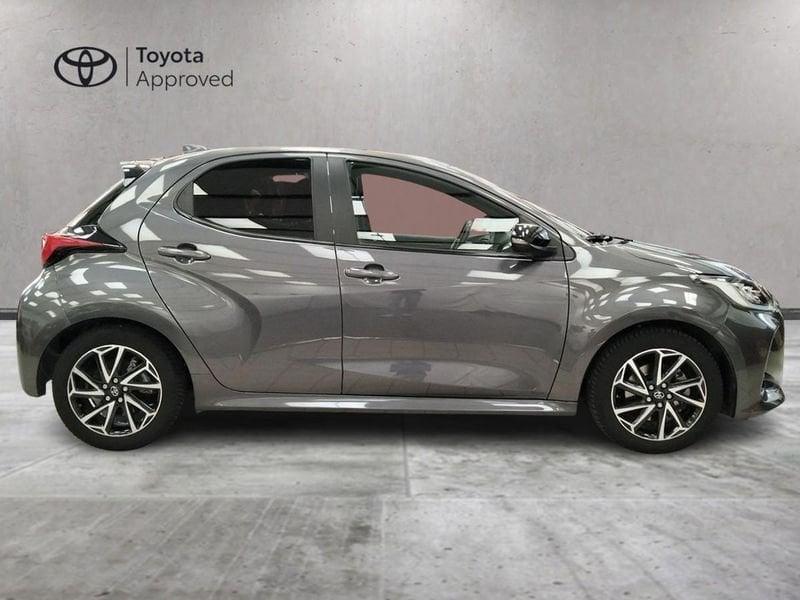 Toyota Yaris Hybrid Lounge MY22
