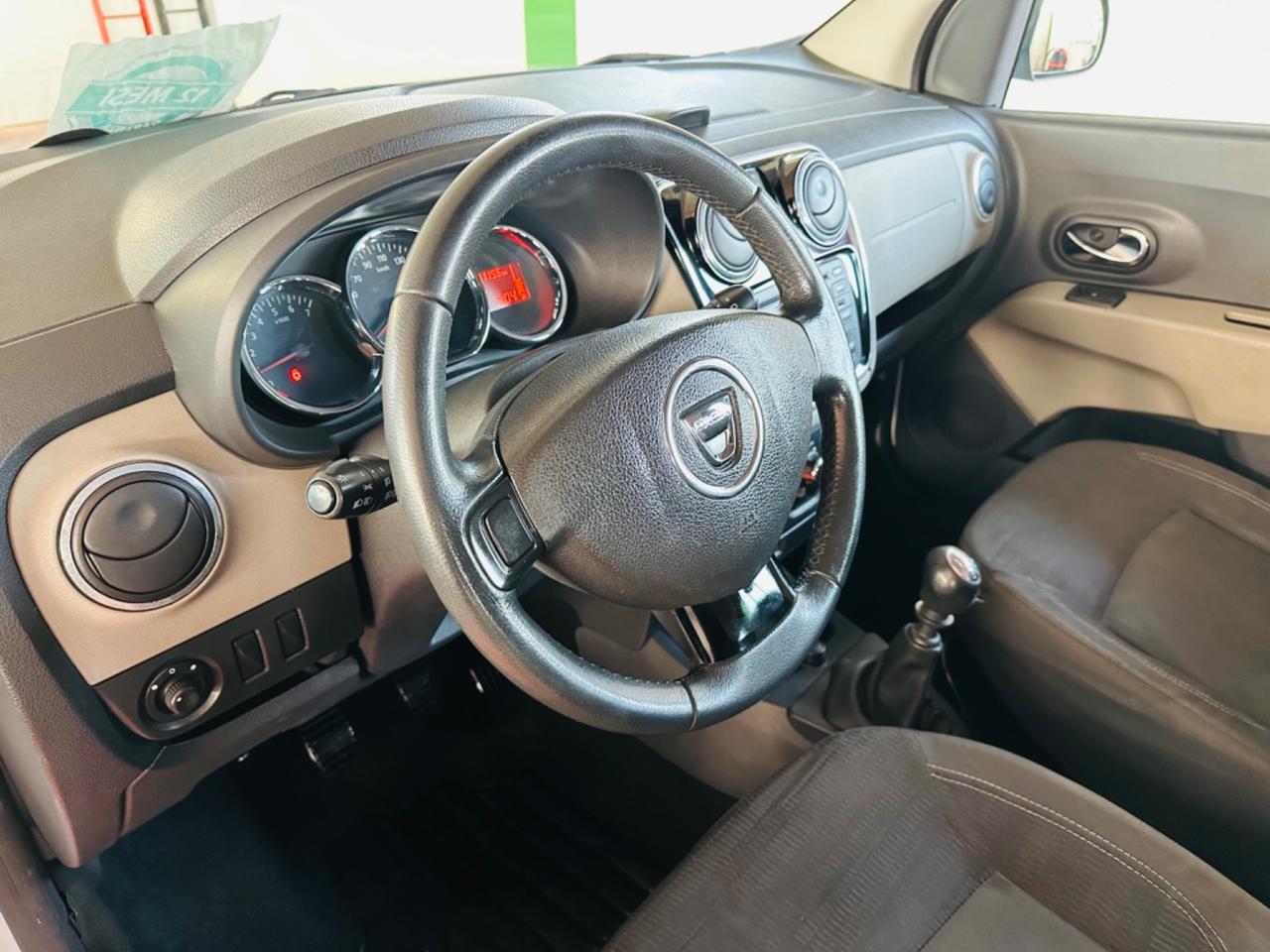 Dacia Lodgy 1.5 dCi 110CV 6Marce Lauréate