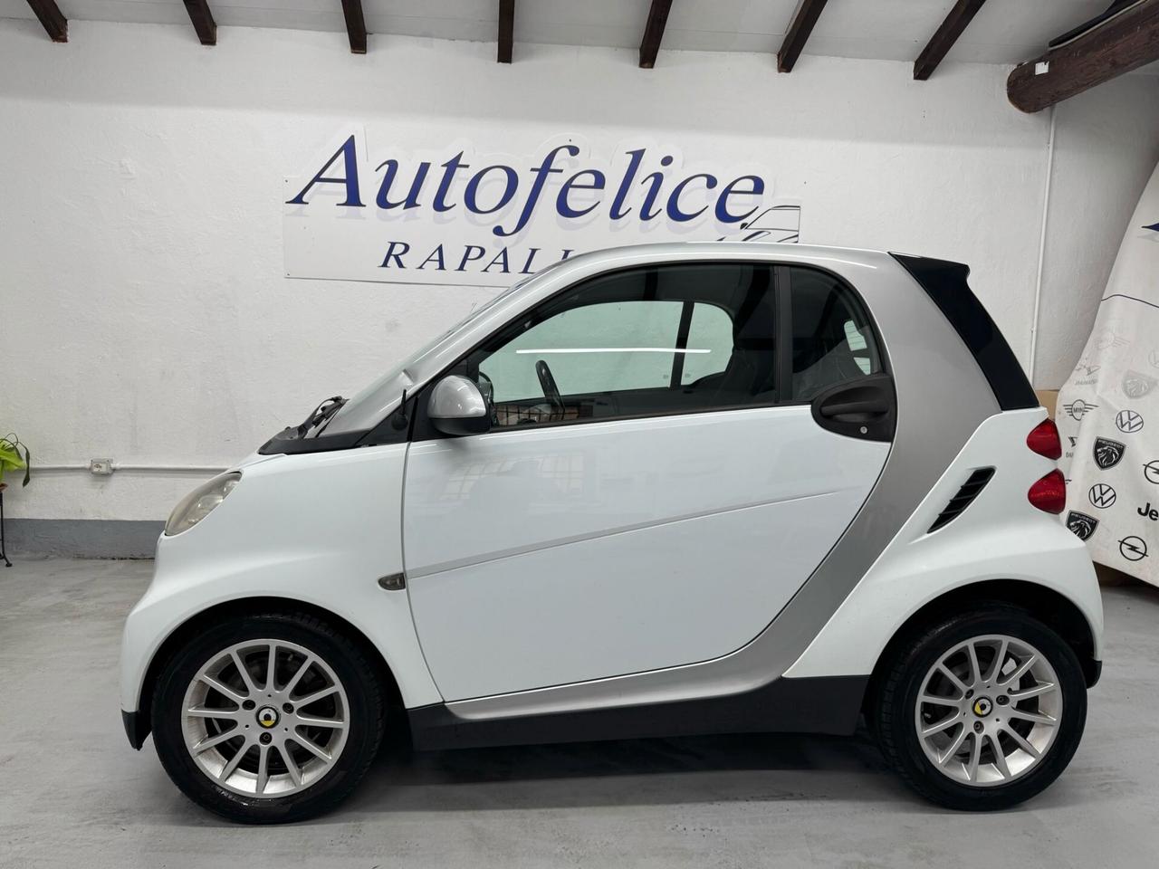 Smart ForTwo 1000 62 kW coupé passion