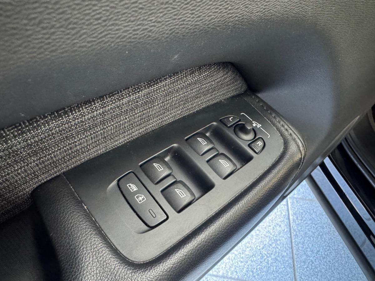 VOLVO XC60 -B4 automatico Core UNICO PROP/ RETROCAMERA/ LED/ SEDILI ELETTRICI