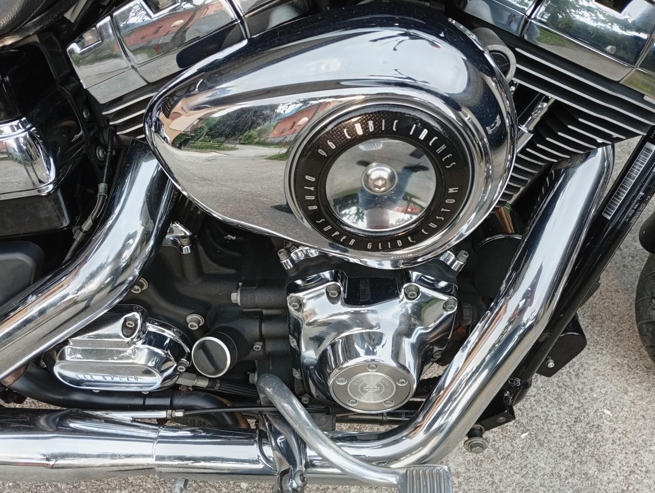 Harley-davidson Dyna Super Glide