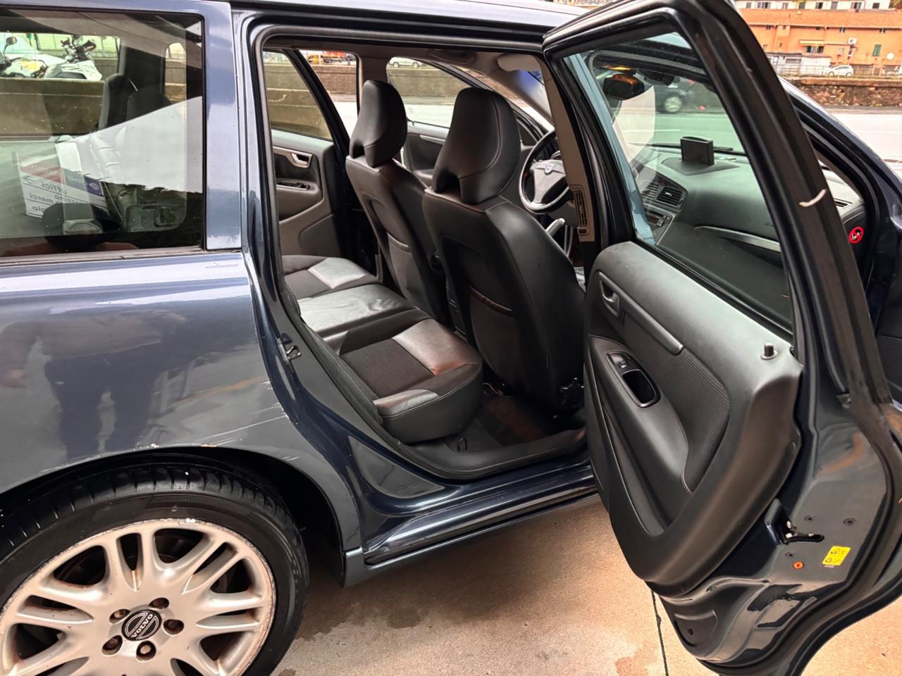 Volvo V70 2.4 D5 Kinetic