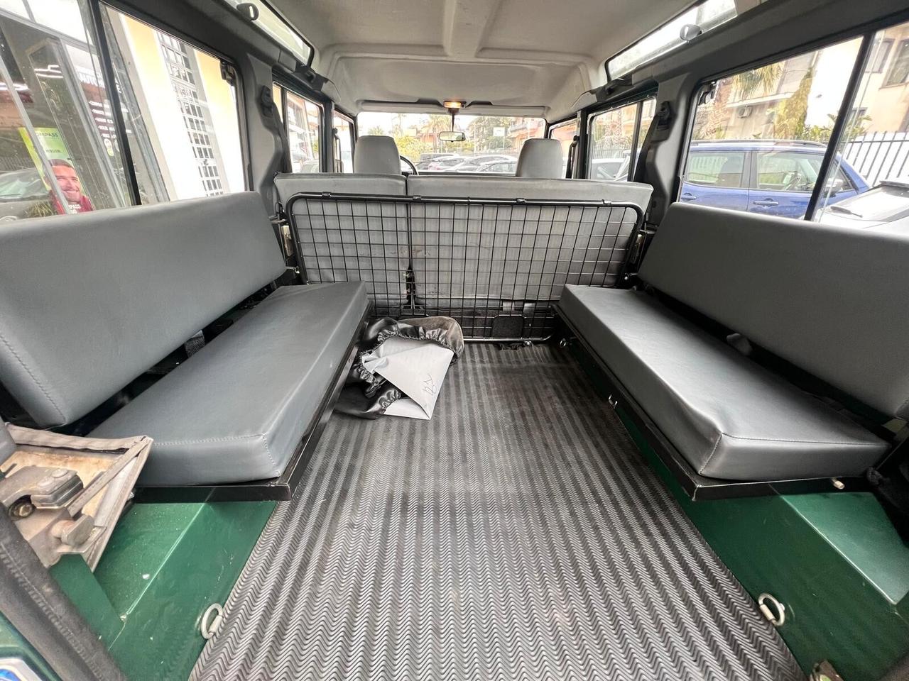 Land Rover Defender 110 2.5 Td5 cat Station Wagon SE