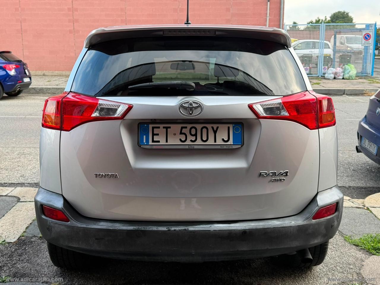 TOYOTA RAV4 2.0 D-4D 4WD