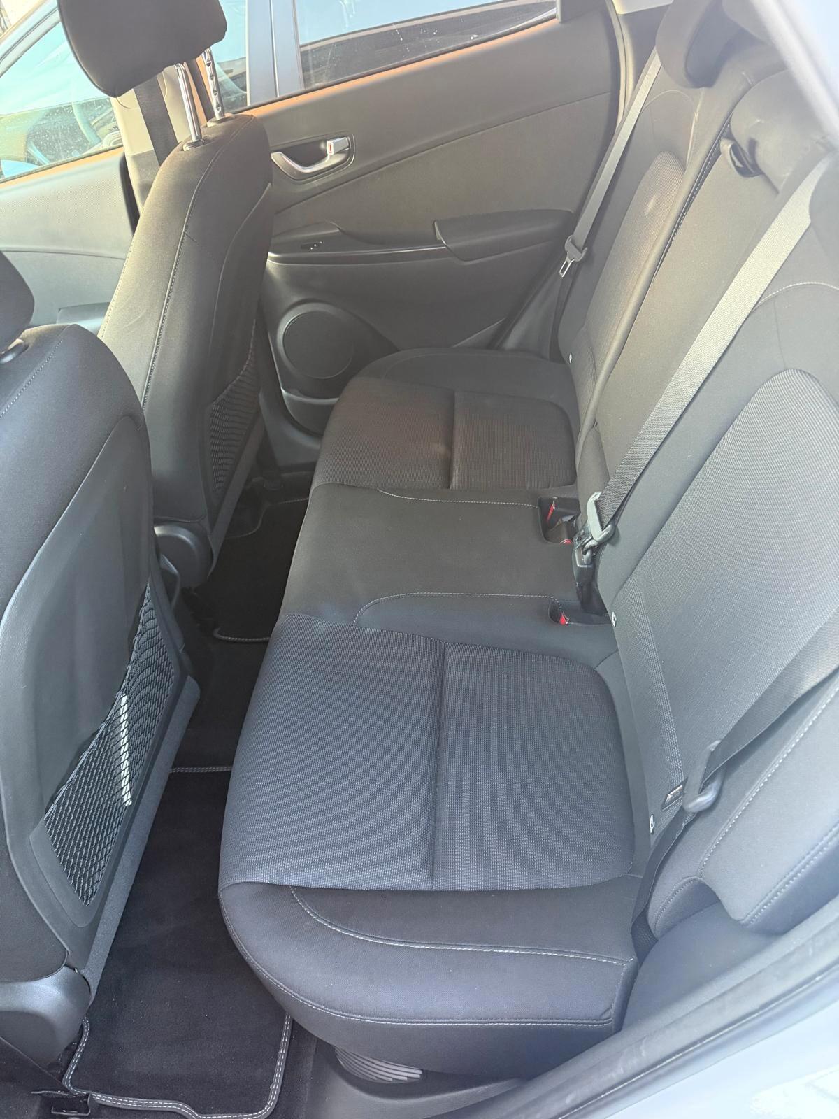 Hyundai Kona HEV 1.6 DCT full hybrid 142 cv