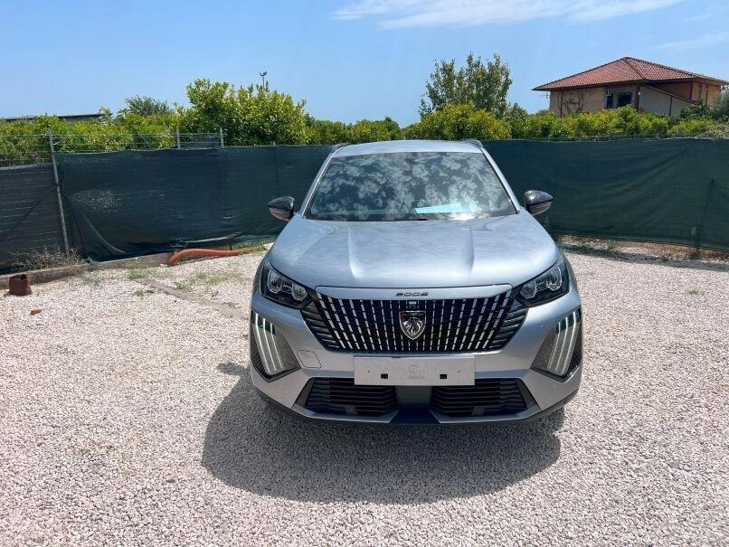 Peugeot 2008 PureTech 100 S&S Allure "Vision pack"; "Navi Pack"