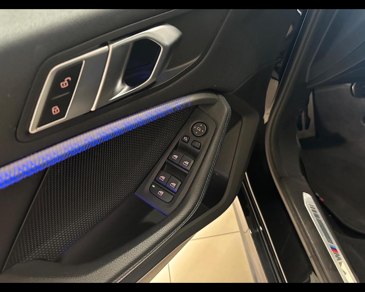 BMW Serie 1 (F40) - 118d 5p. Msport