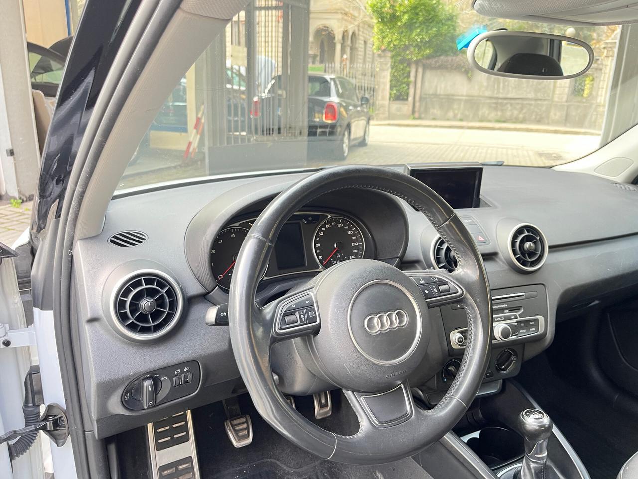 AUDI A1 SPB 1.0 BENZINA TFSI - ANCHE PER NEOPATENTATI - 2015