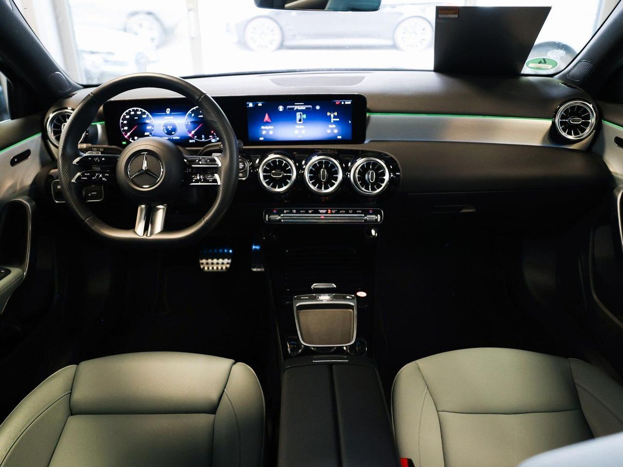 Mercedes-benz A 180d Premium Plus AMG Line