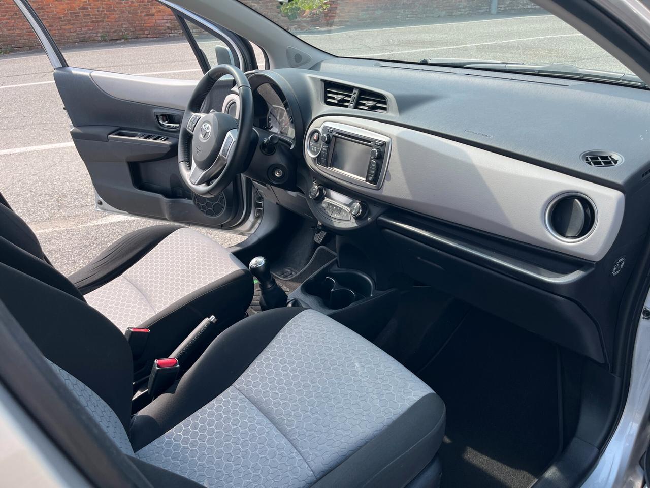 Toyota Yaris 1.0 5 porte Lounge - 41.000km