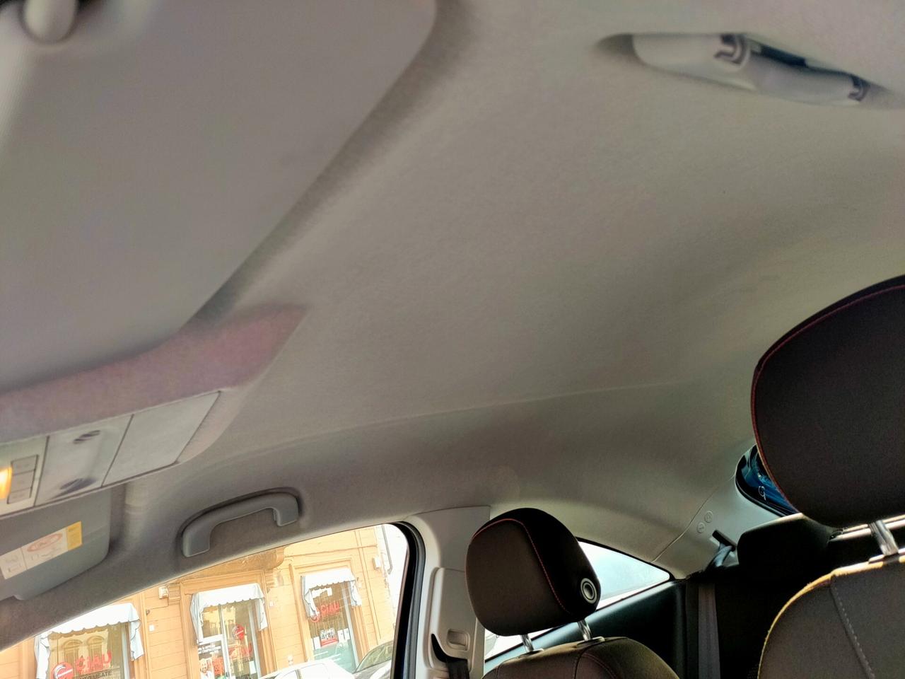 Opel Corsa 1.2 Coupé Black Edition Neopatentati