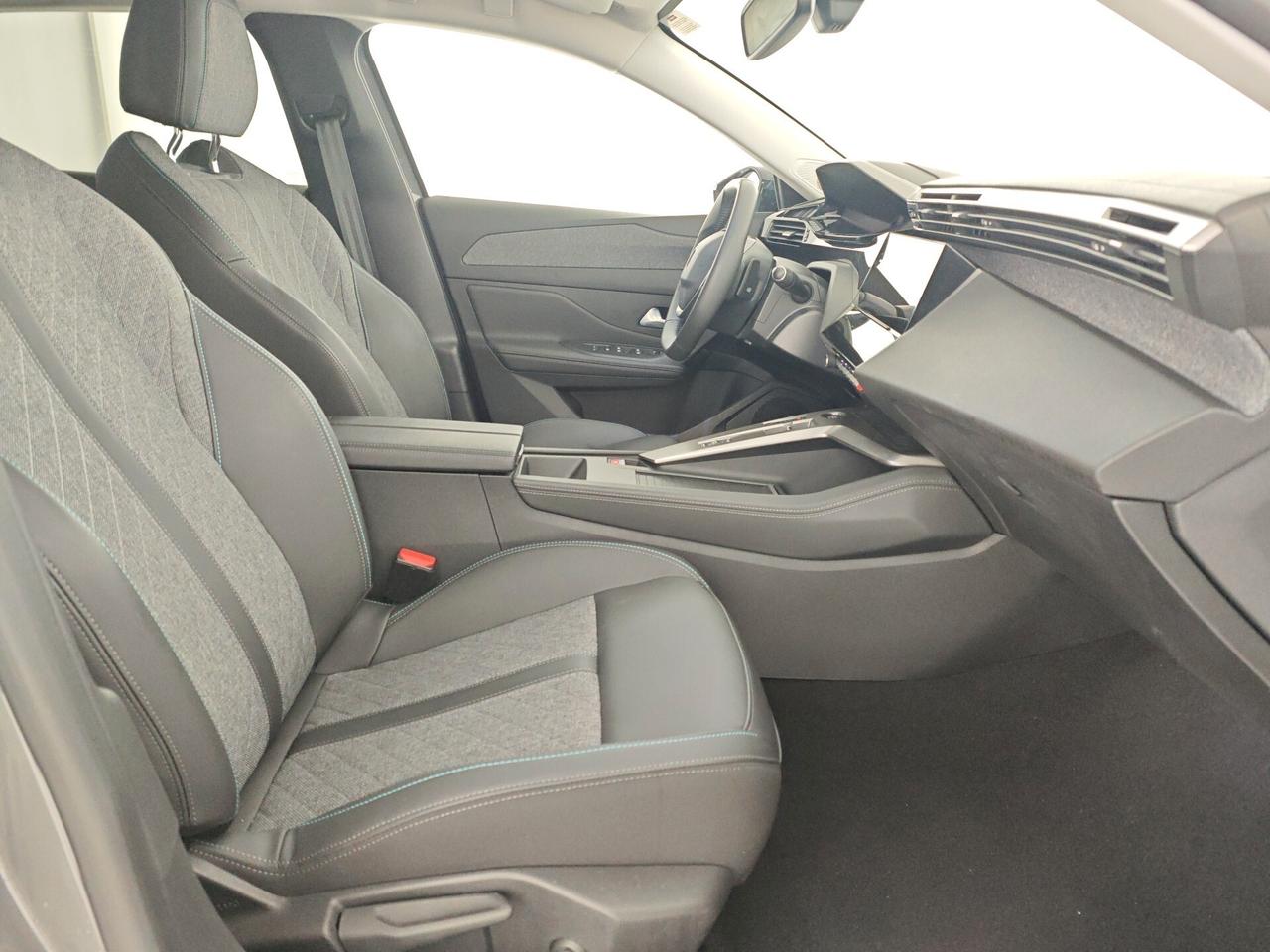 Peugeot 408 PureTech 130 S&S EAT8 Allure