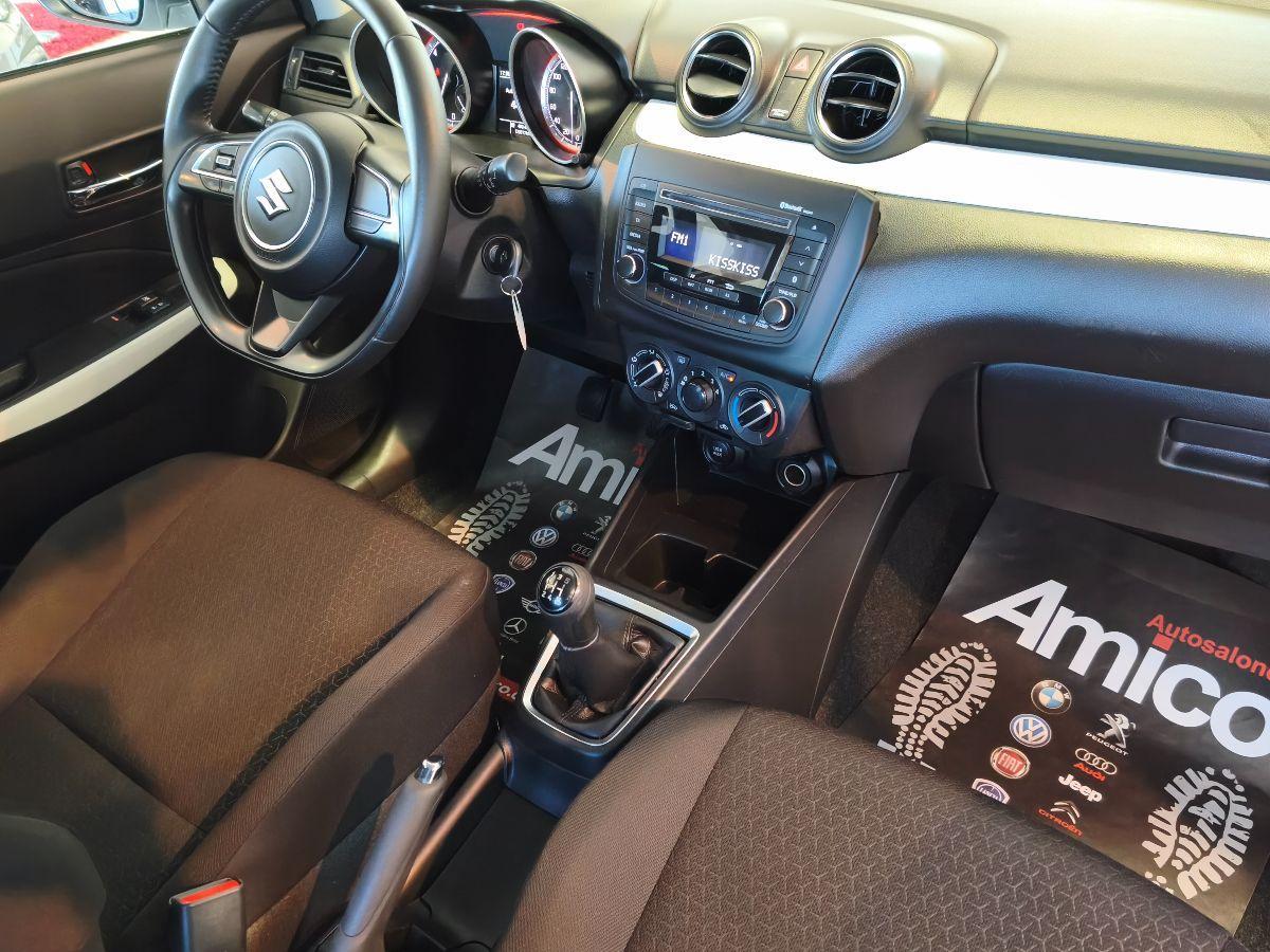 SUZUKI Swift 1.2 Hybrid Top