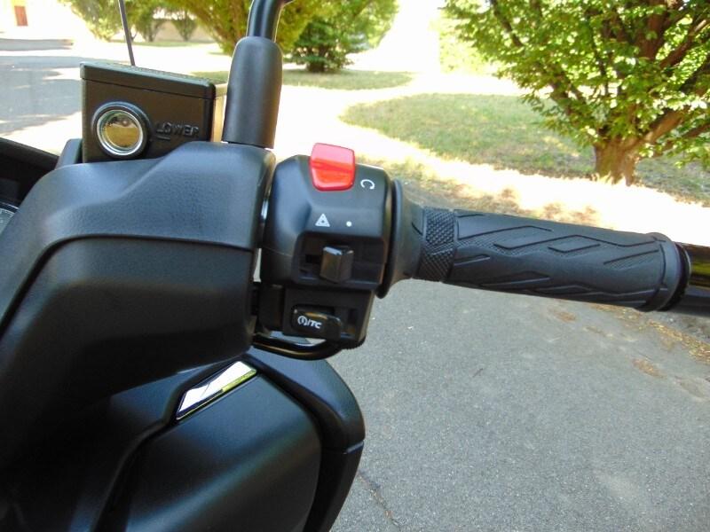 Suzuki Burgman 400 ABS